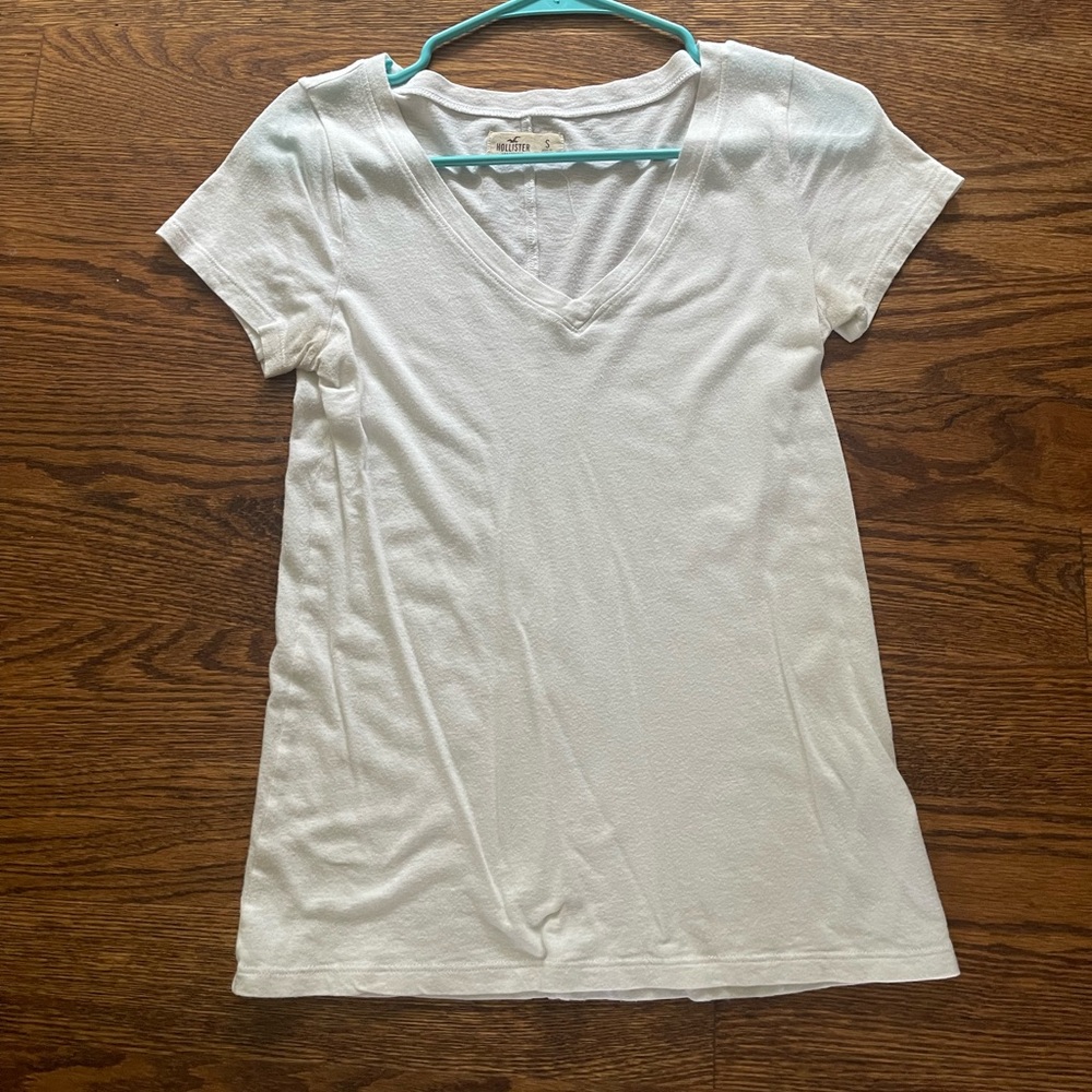 Hollister White V-Neck T-Shirt